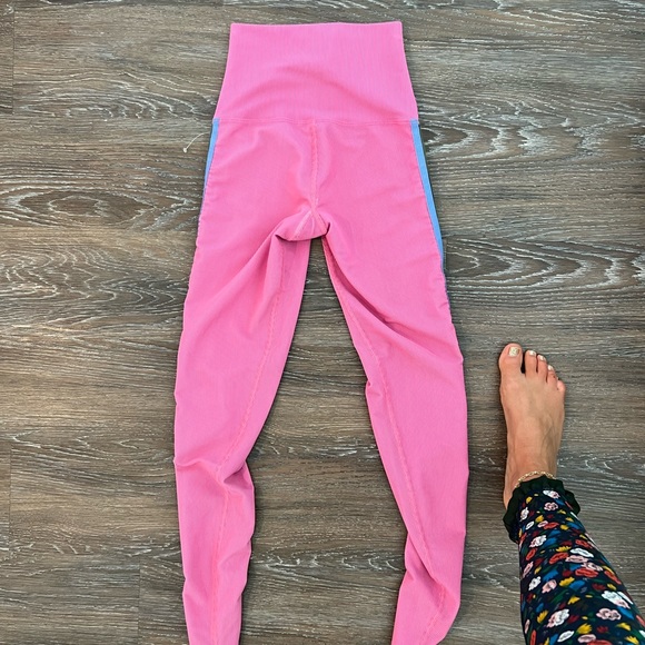 Beach Riot Legging - Picture 3 of 3